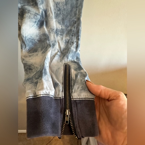 Funky almost vintage ‼️ unique jogger style  waist 22” - Picture 5 of 6